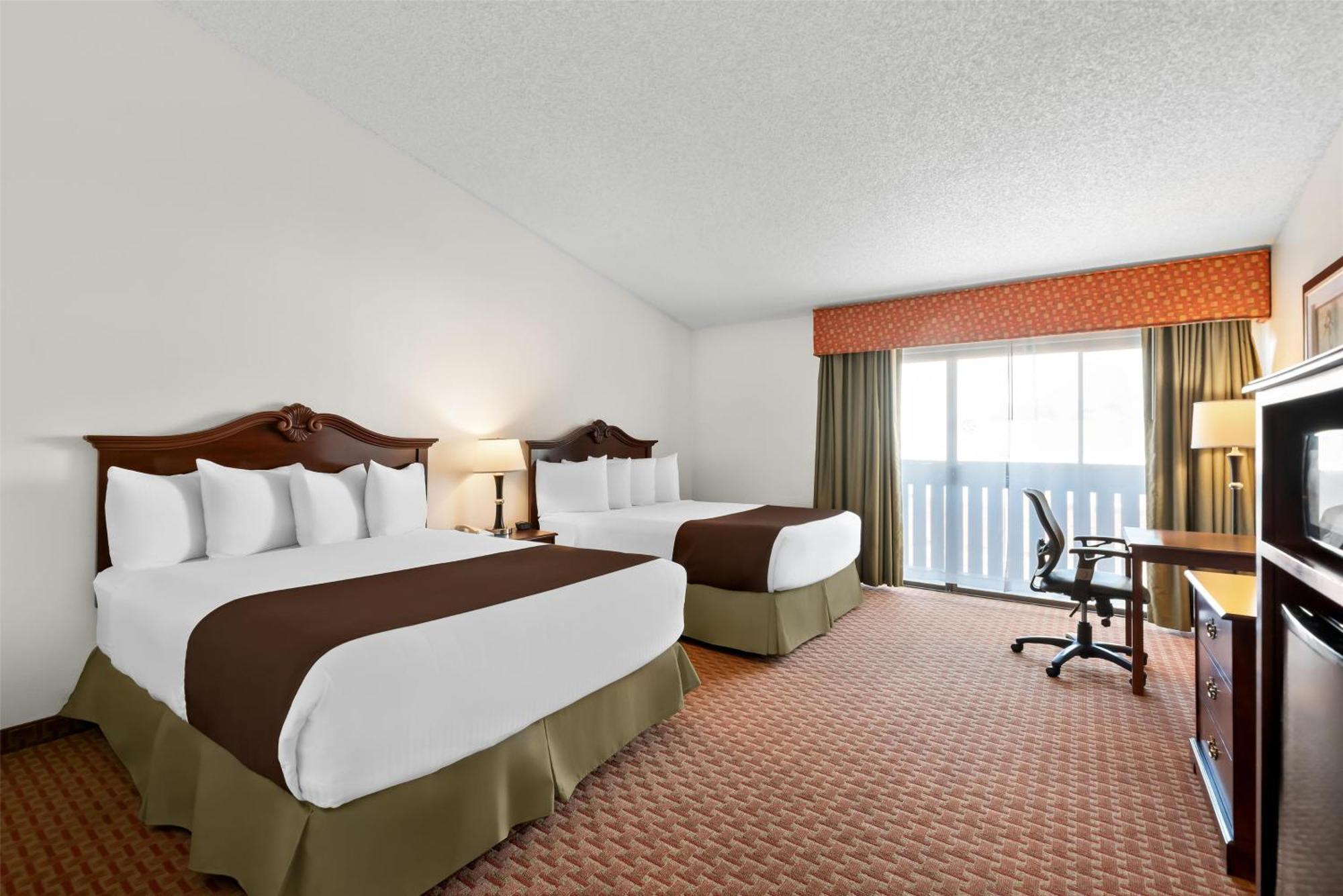 Best Western Chieftain Inn Уэнатчи Экстерьер фото